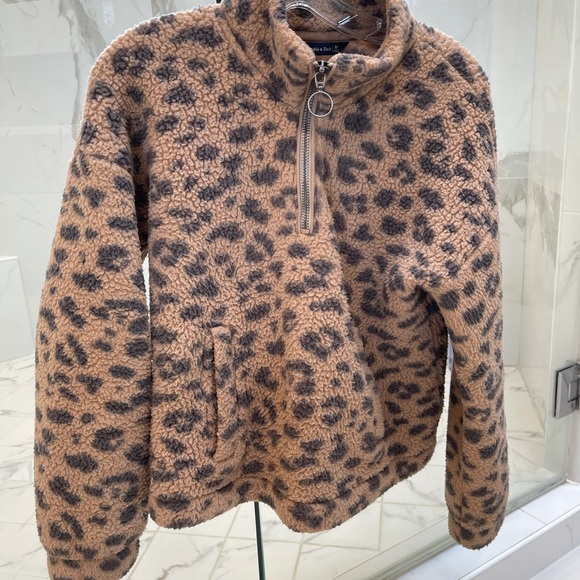abercrombie leopard sherpa